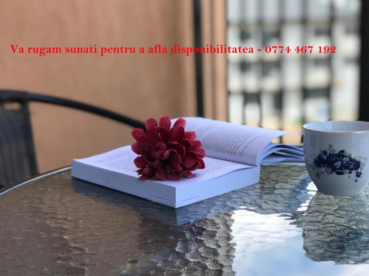 La Bella Vita Navodari Luaran gambar
